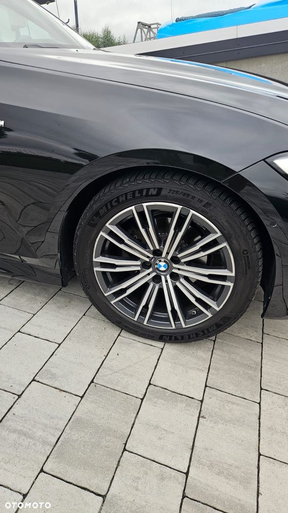 BMW Seria 3 320d xDrive M Sport - 8