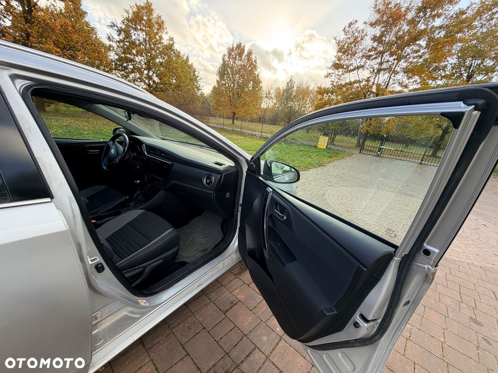 Toyota Auris - 8