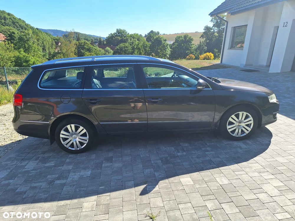 Volkswagen Passat 2.0 TDI Highline DSG - 8