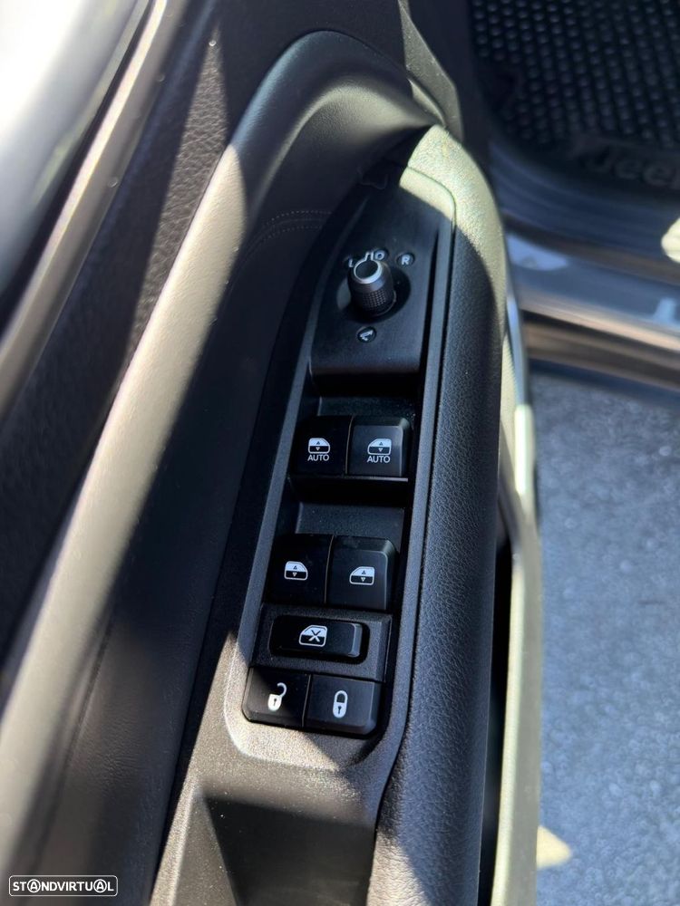 Jeep Compass 1.3 TG Trailhawk - 22