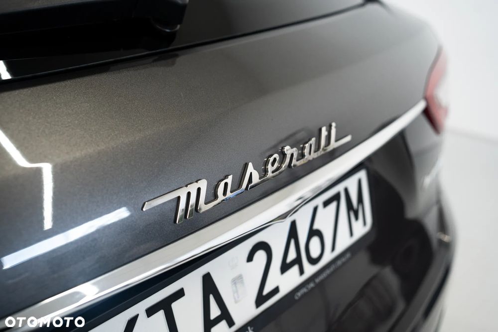 Maserati Levante S Granlusso - 10