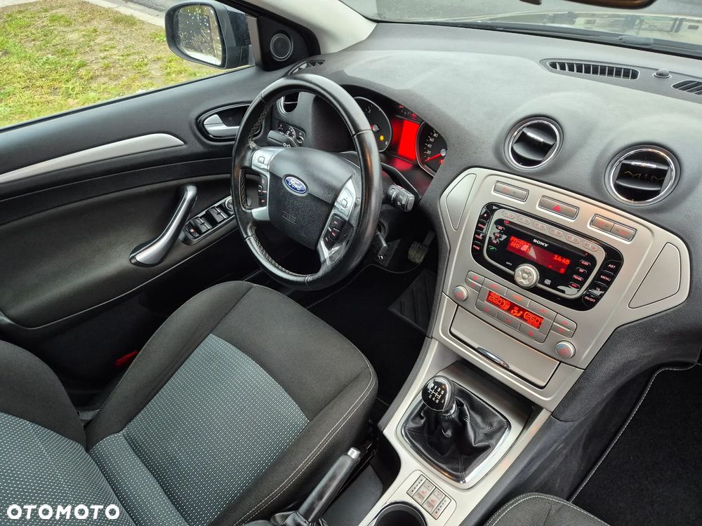 Ford S-Max - 7