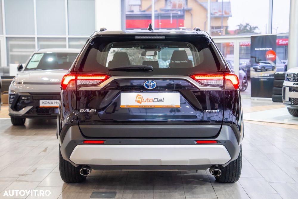 Toyota RAV4 - 9