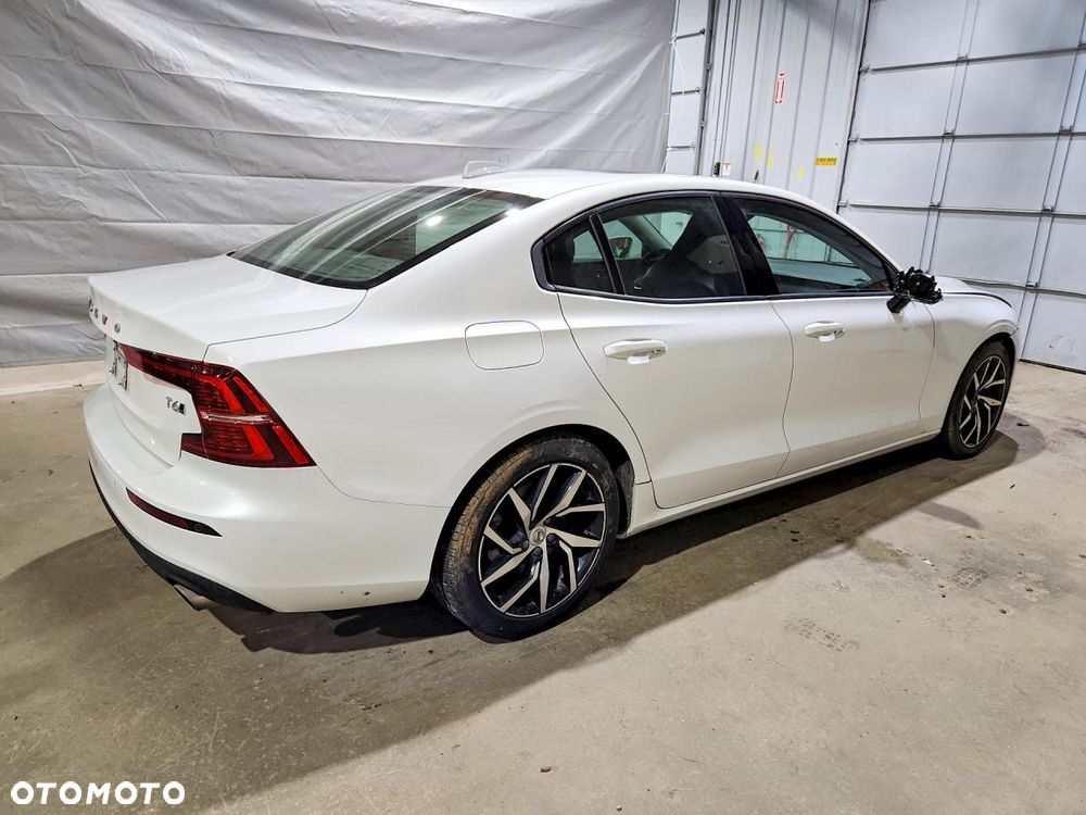 Volvo S60 T6 AWD Momentum Pro - 6