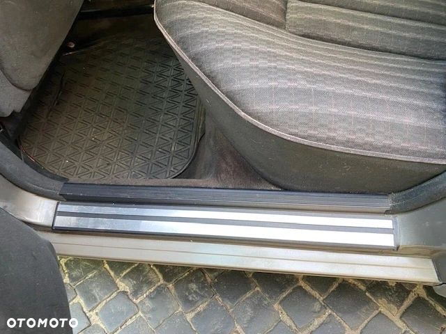 Mercedes-Benz W124 (1984-1993) - 29