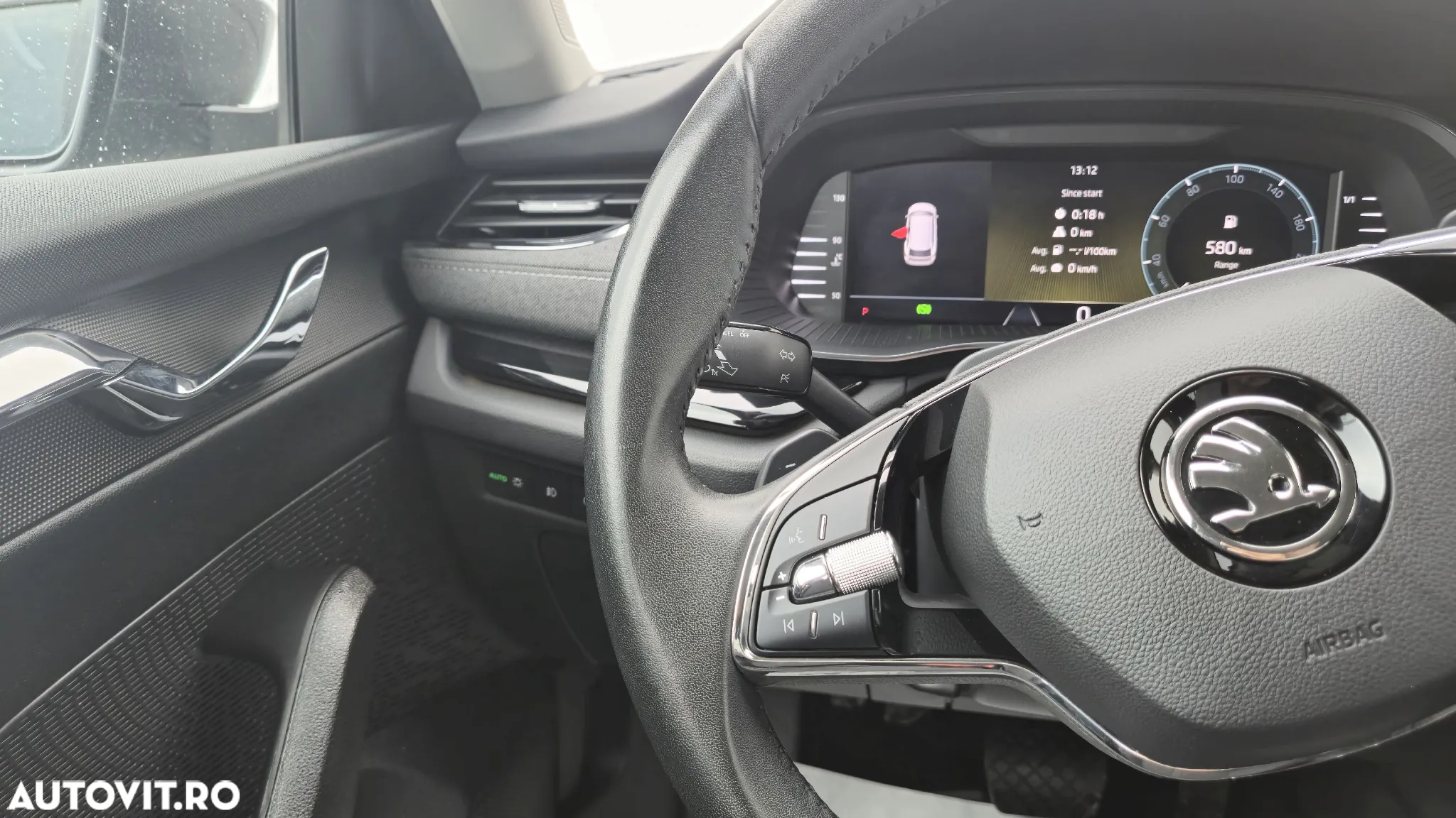 Skoda Octavia Combi 2.0 TDI DSG Style - 16