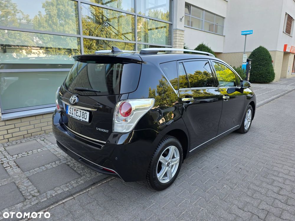 Toyota Verso - 7