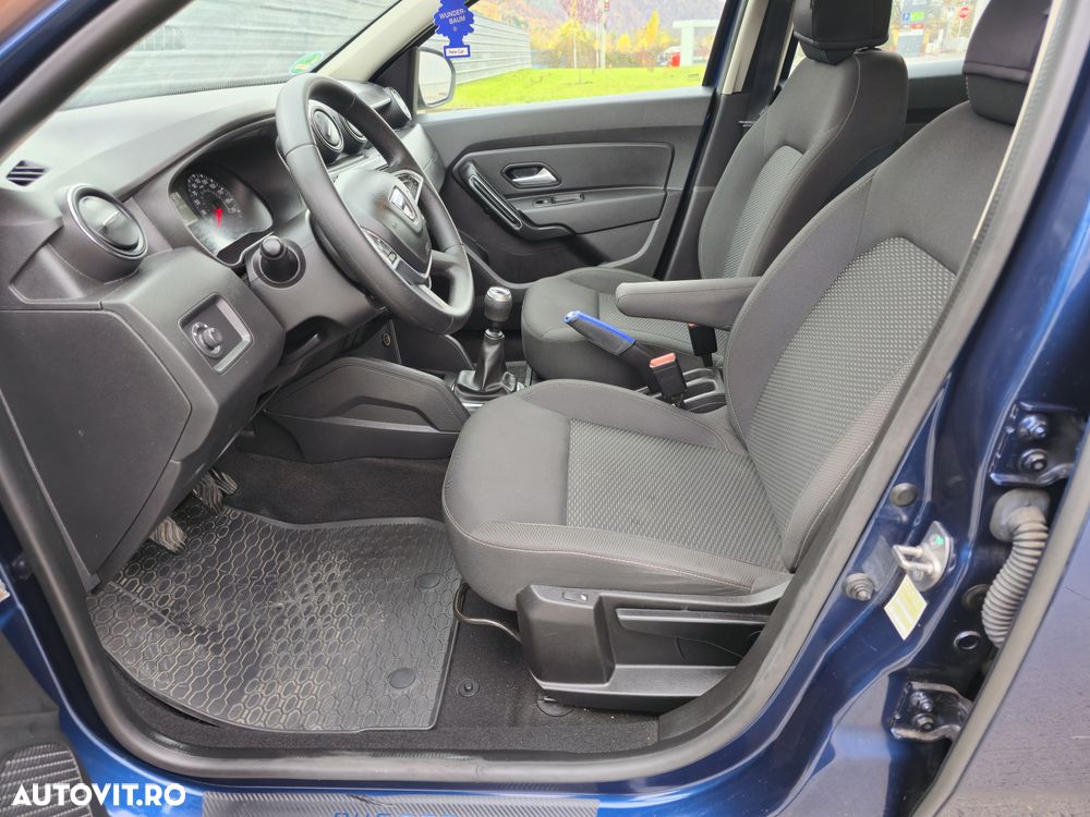 Dacia Duster 1.6 SCe 4WD Essential - 6