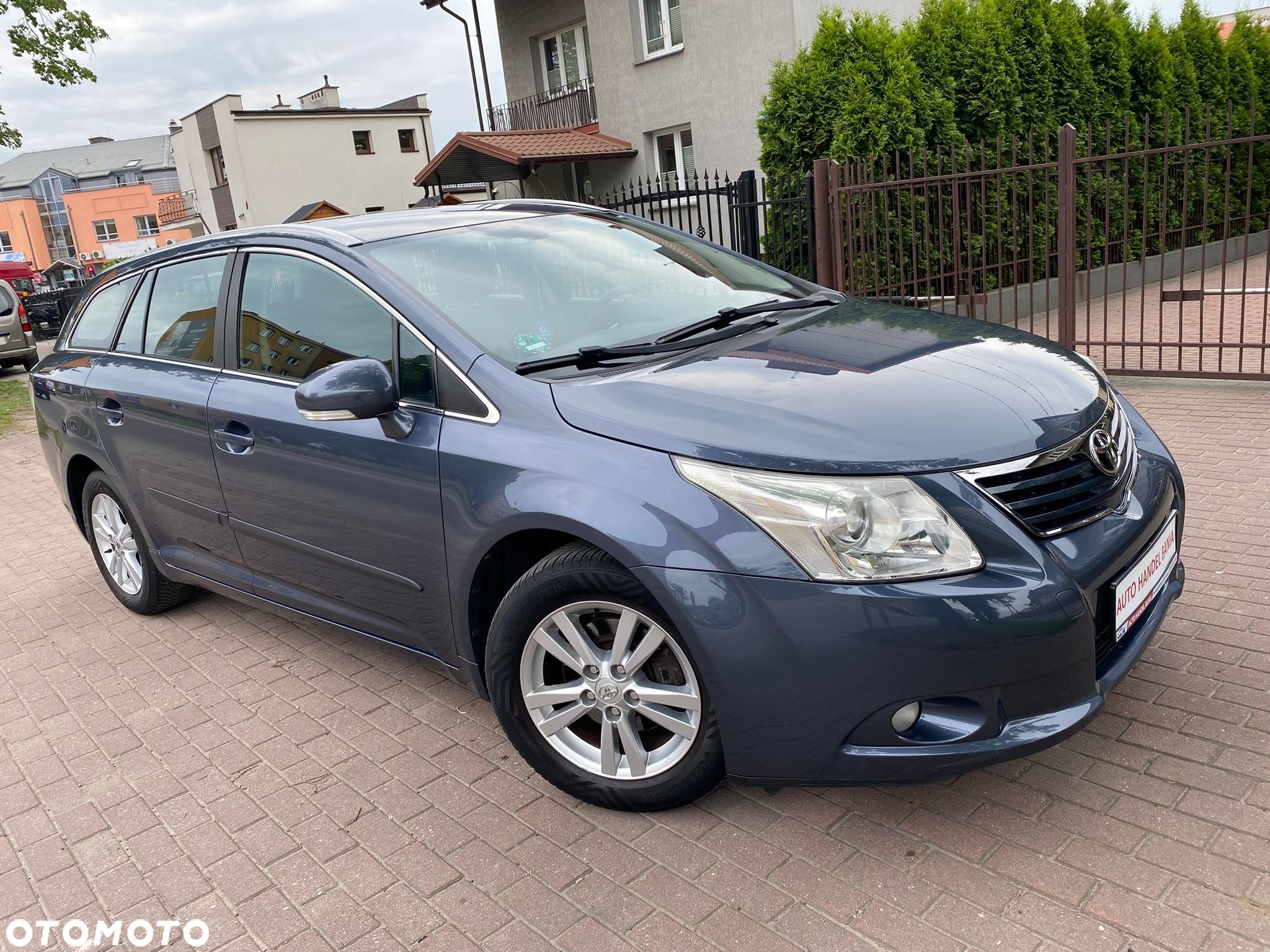 Toyota Avensis 1.8 Business Edition - 12