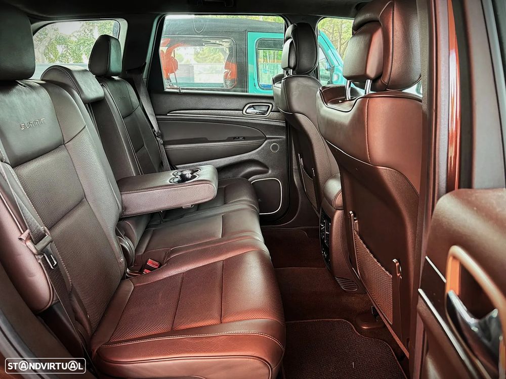 Jeep Grand Cherokee 5.7 V8 HEMI 4WD Auto Summit - 26
