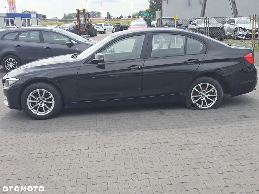 BMW Seria 3 318d - 6