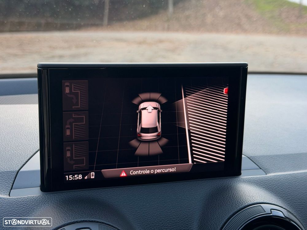 Audi Q2 1.6 TDI Sport - 25