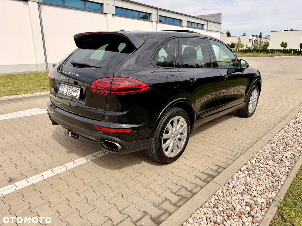 Porsche Cayenne Standard - 12