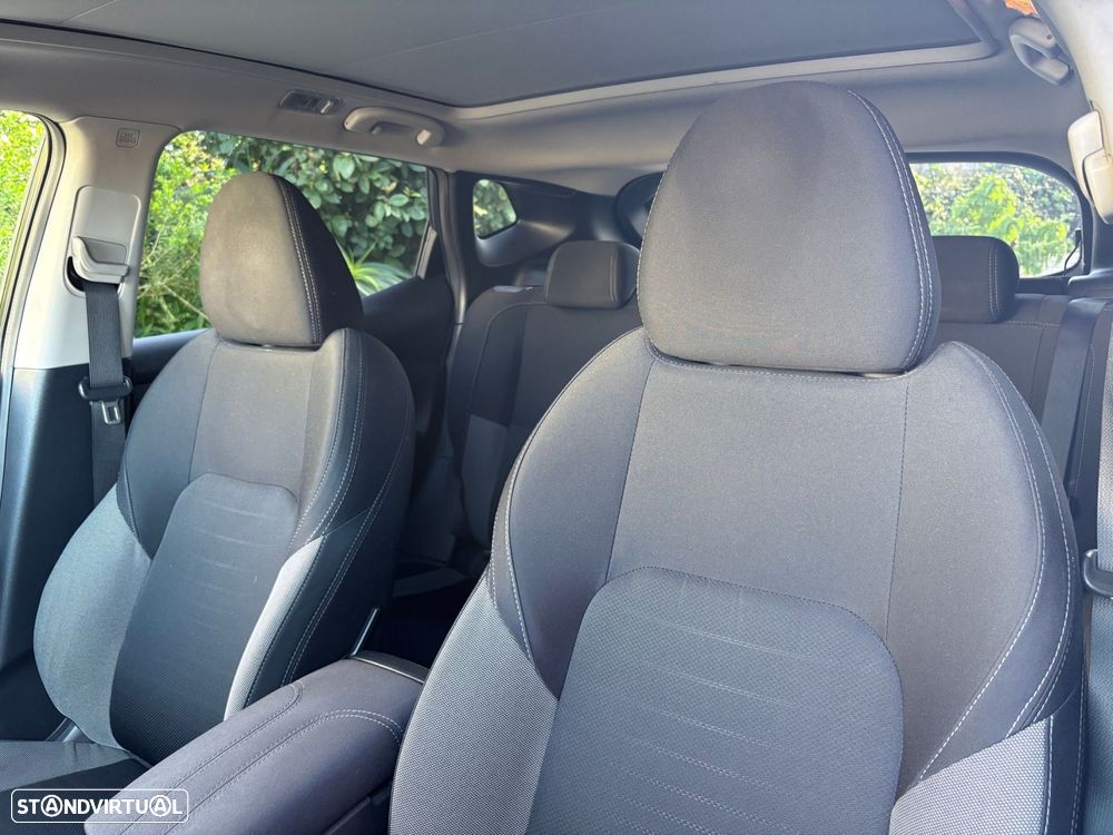 Nissan Qashqai 1.2 DIG-T N-Connecta 18 - 32