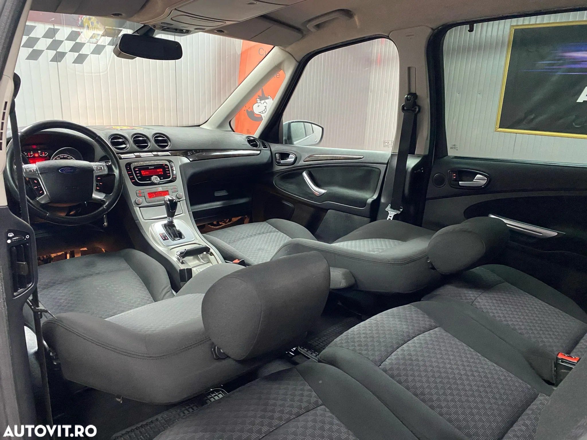 Ford Galaxy 2.0 TDCi DPF Aut. Ghia - 13