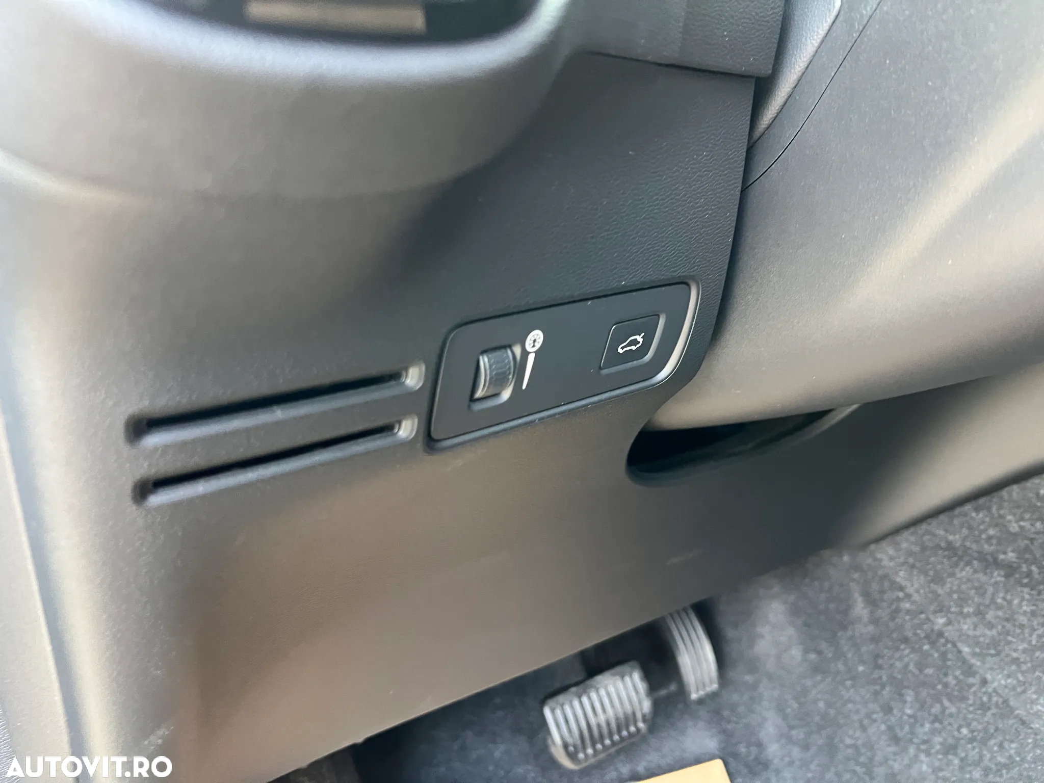 Volvo XC 40 D4 AWD Momentum - 16