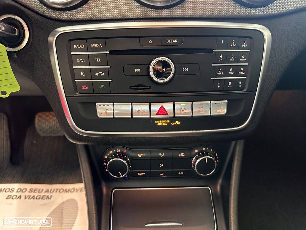 Mercedes-Benz CLA 200 - 18