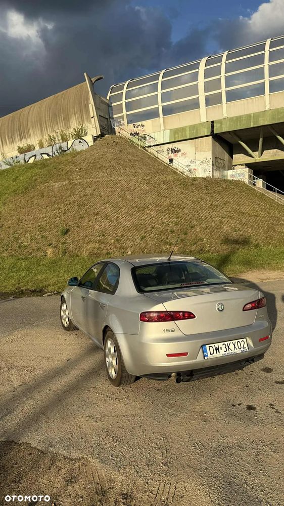 Alfa Romeo 159 1.9 JTDM 16V DPF Distinctive - 4