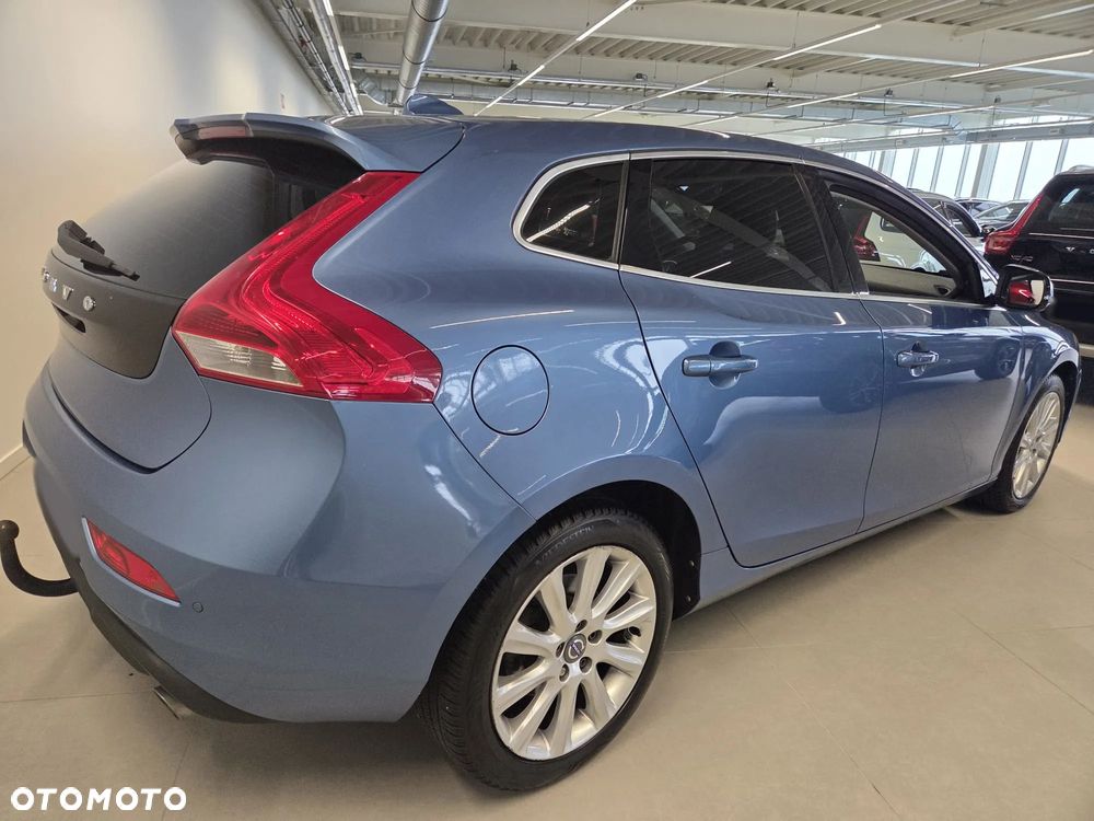 Volvo V40 - 2