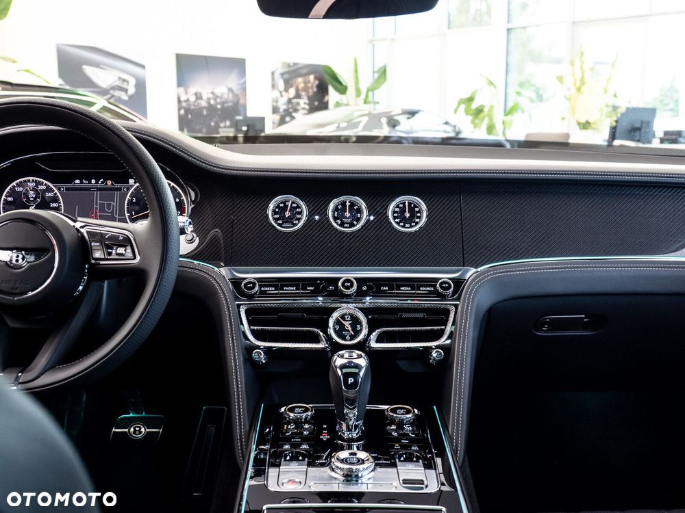 Bentley Flying Spur - 13