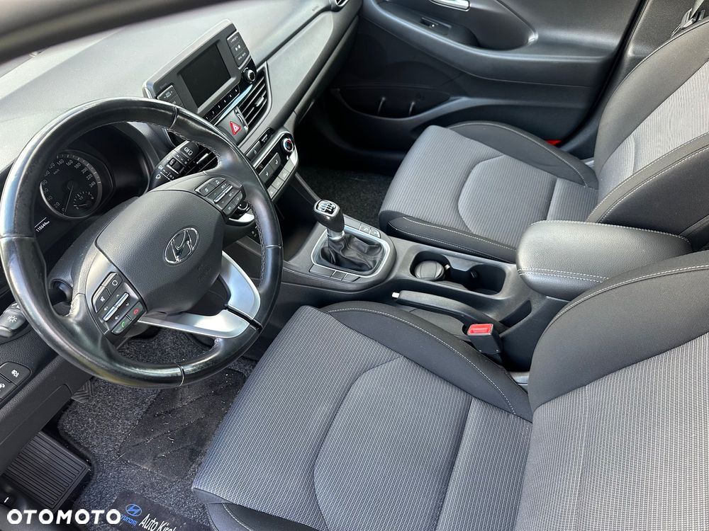 Hyundai i30 1.4 Classic + - 10