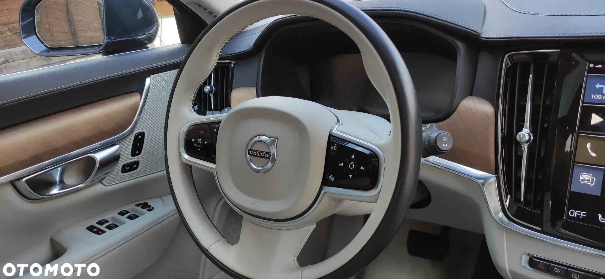 Volvo V90 - 25