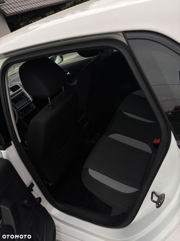 Volkswagen Polo 1.2 TSI BMT Fresh - 11