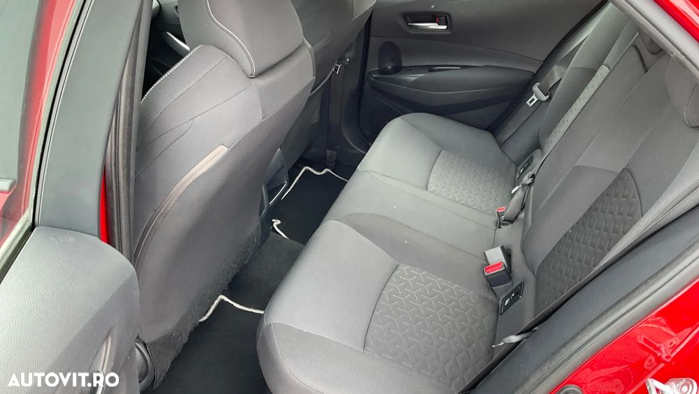 Toyota Corolla 1.8 HSD Dynamic - 17