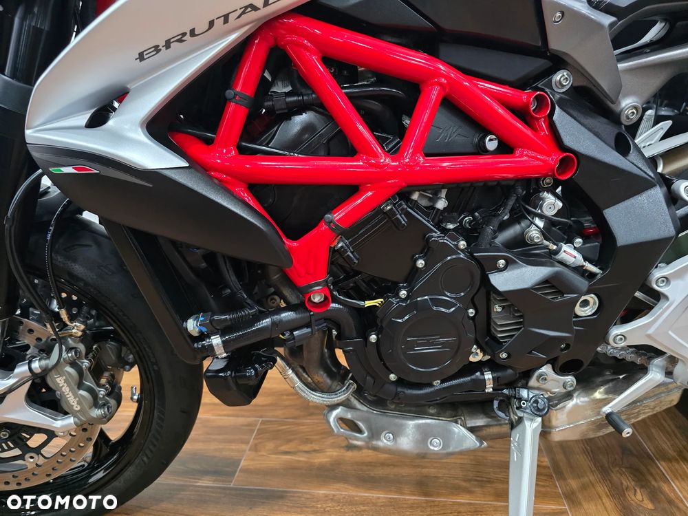 MV AGUSTA Brutale - 26