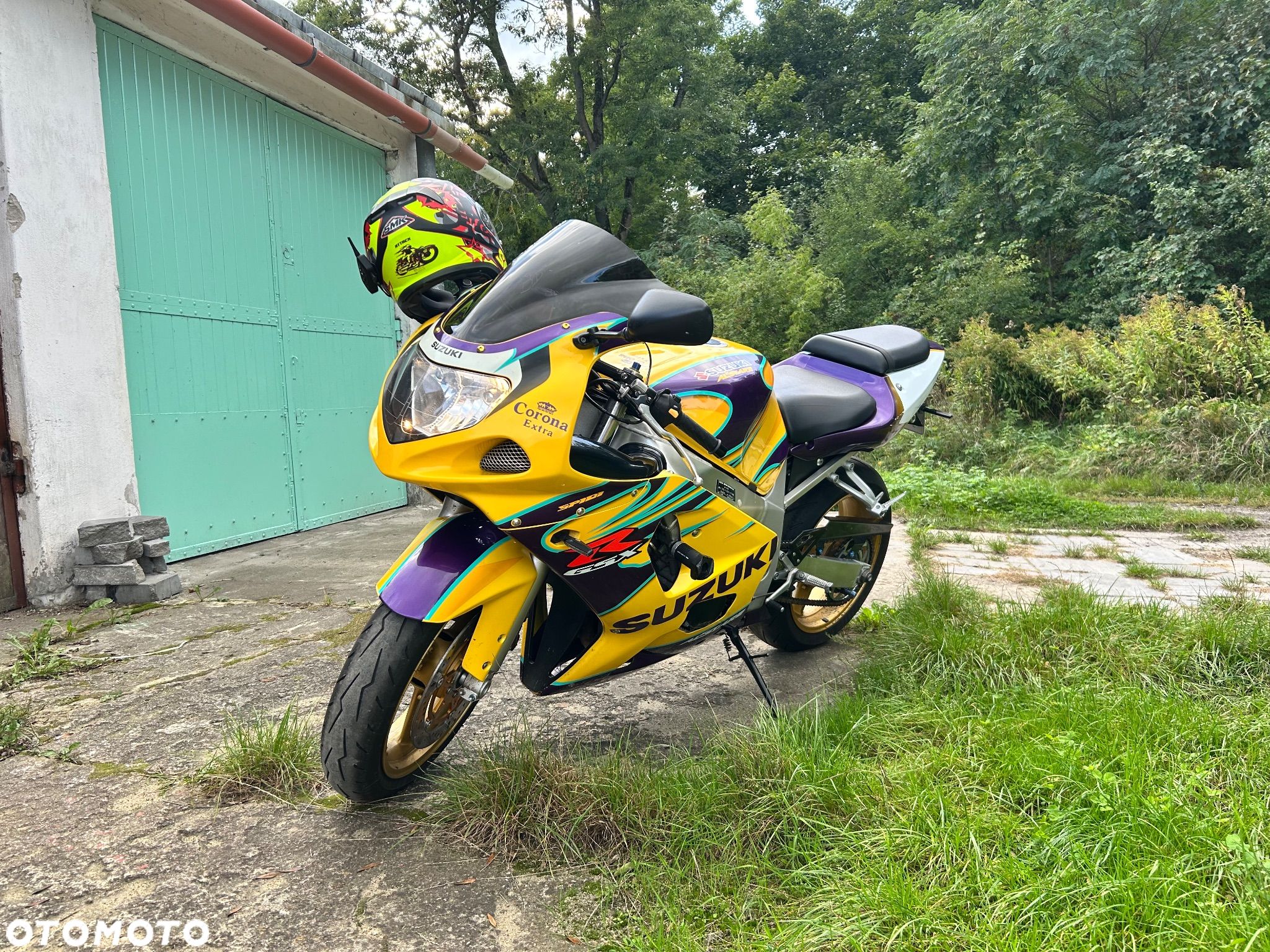 Suzuki GSX-R - 1