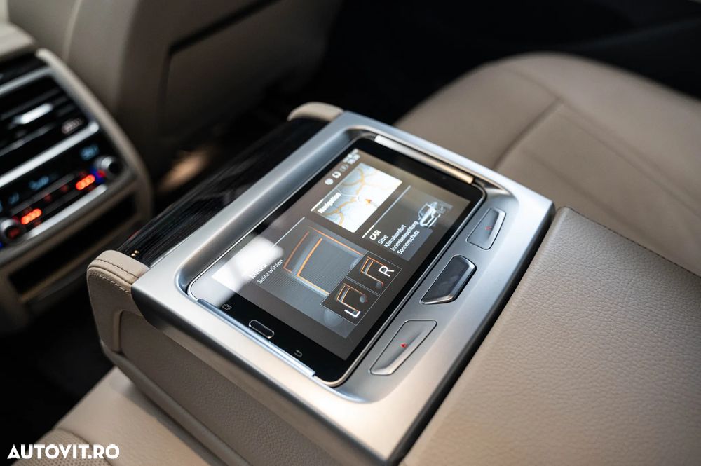 BMW Seria 7 730d xDrive - 36