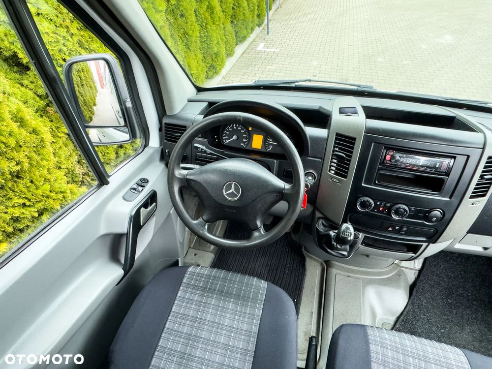 Mercedes-Benz SPRINTER - 12