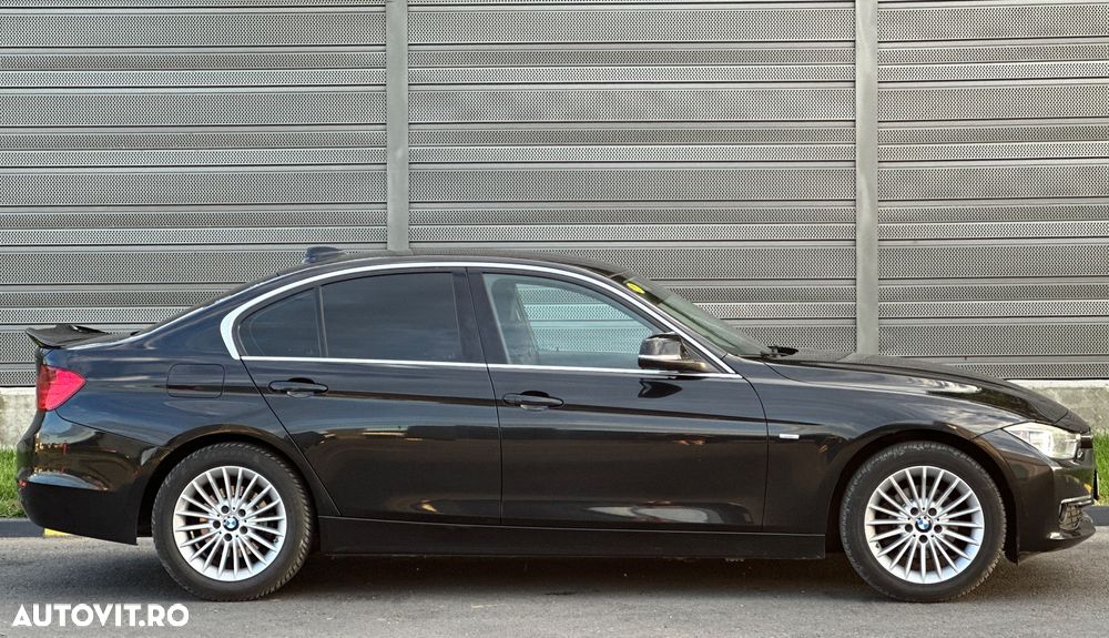 BMW Seria 3 318d xDrive - 5