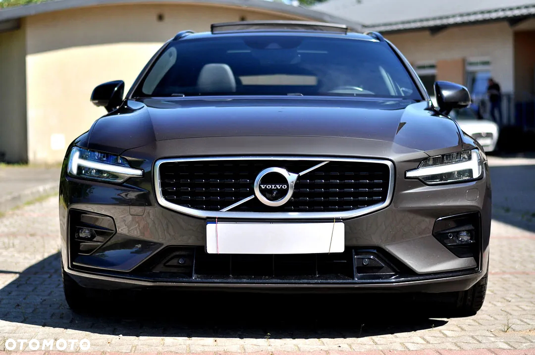 Volvo V60 D4 Geartronic R-Design - 6