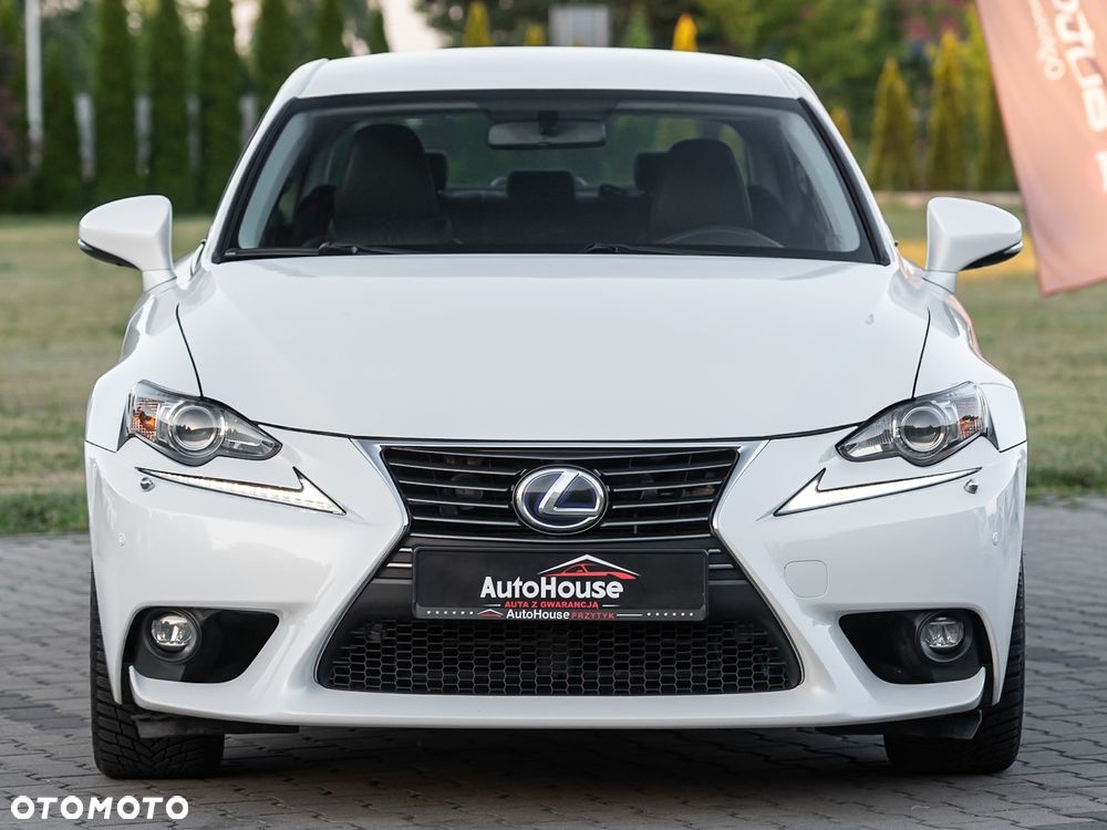 Lexus IS 300h Business - 3