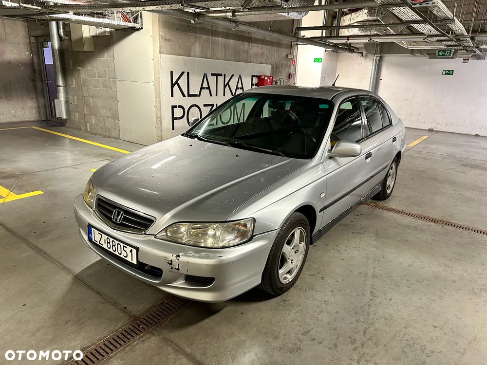 Honda Accord 1.8i LS - 3