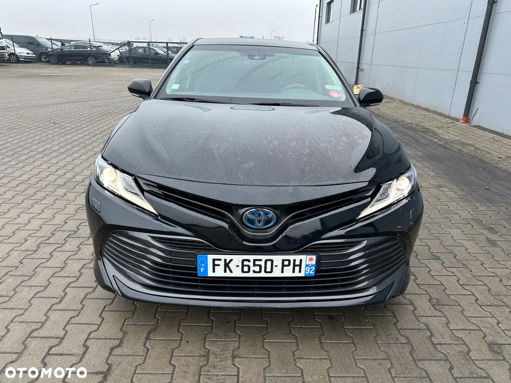 Toyota Camry Executive - 2