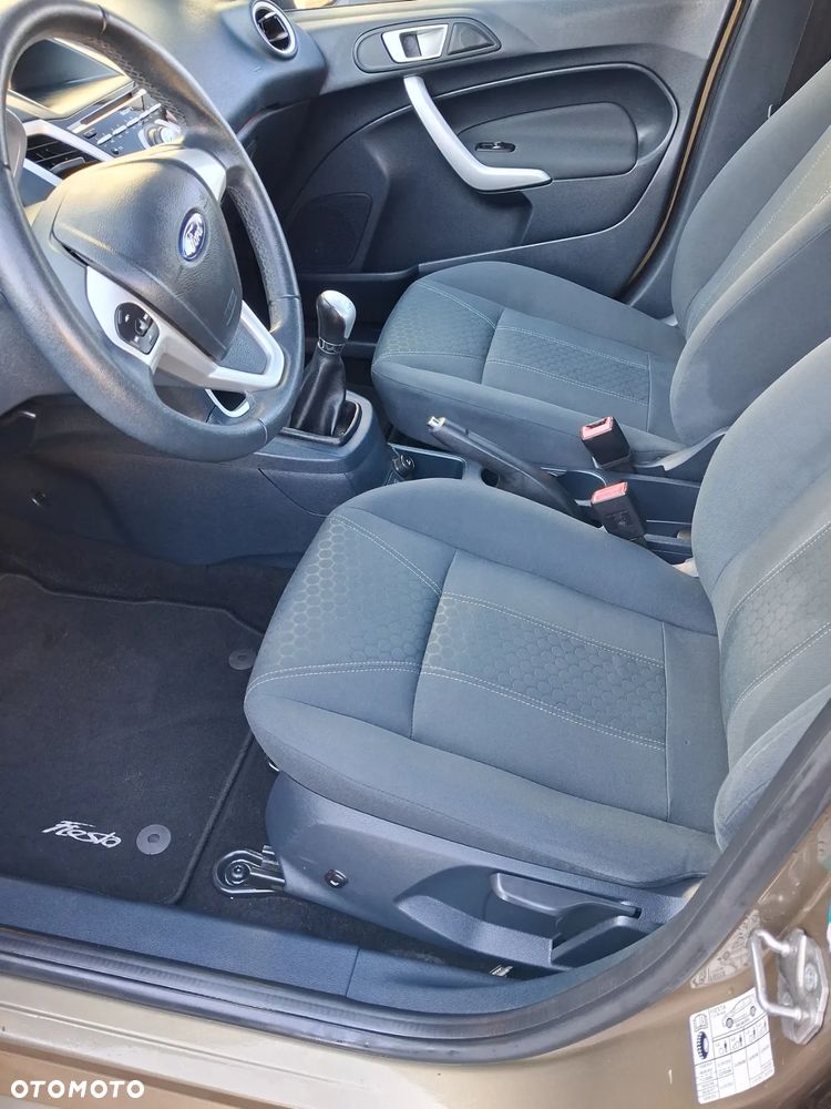 Ford Fiesta 1.25 Titanium - 12