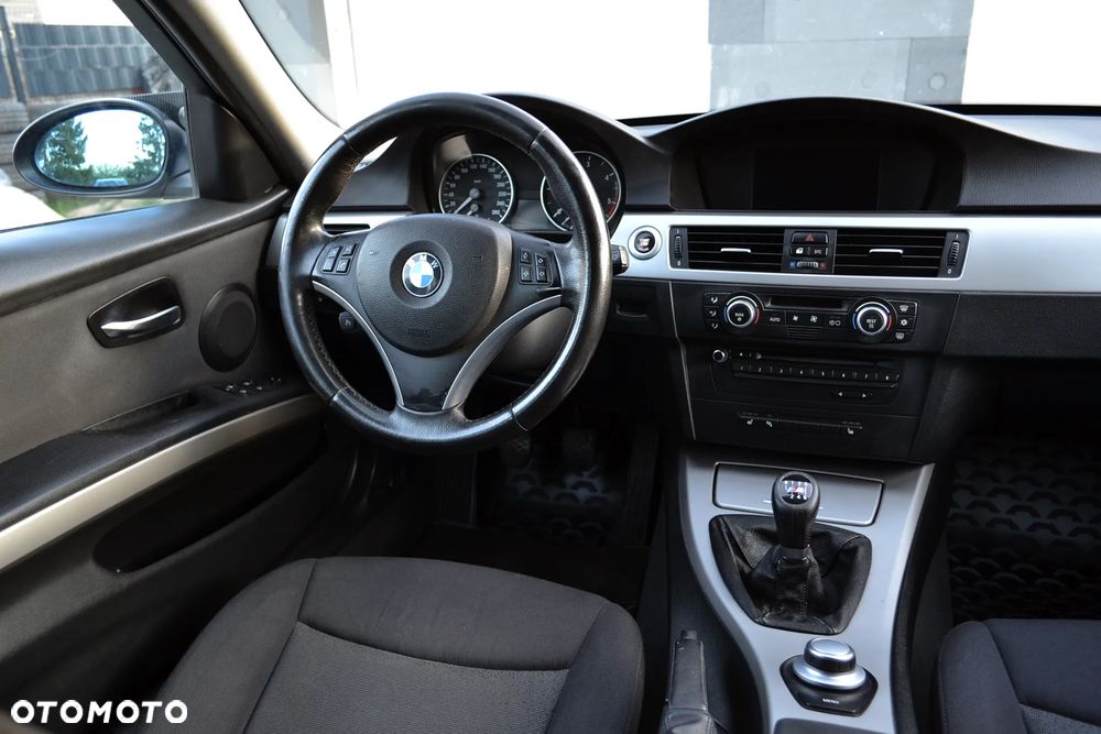 BMW Seria 3 320d DPF - 12