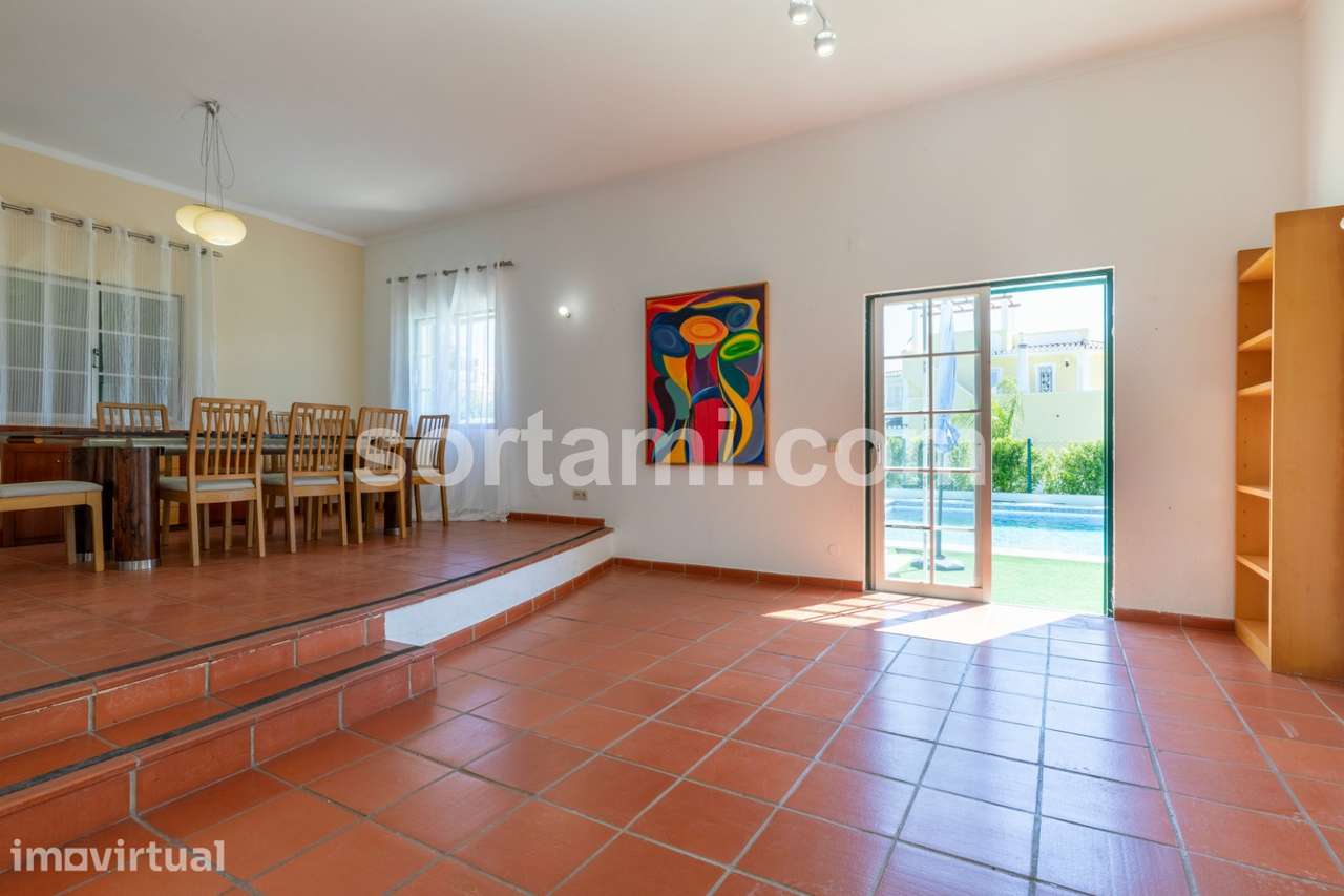 Moradia Isolada T5 Venda em Quarteira,Loulé - Grande imagem: 4/41