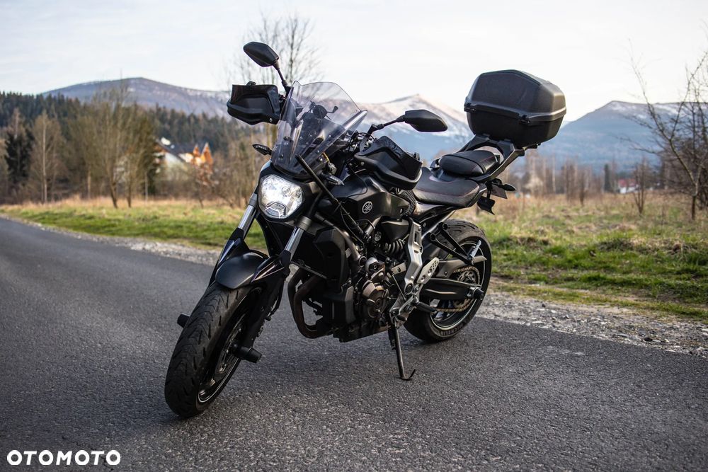 Yamaha MT - 8