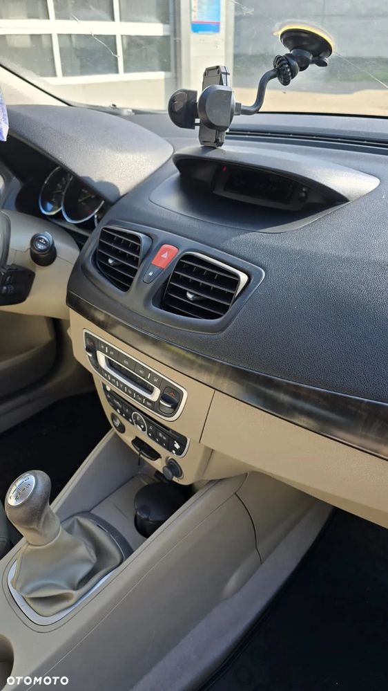 Renault Fluence 1.6 16V Expression - 19