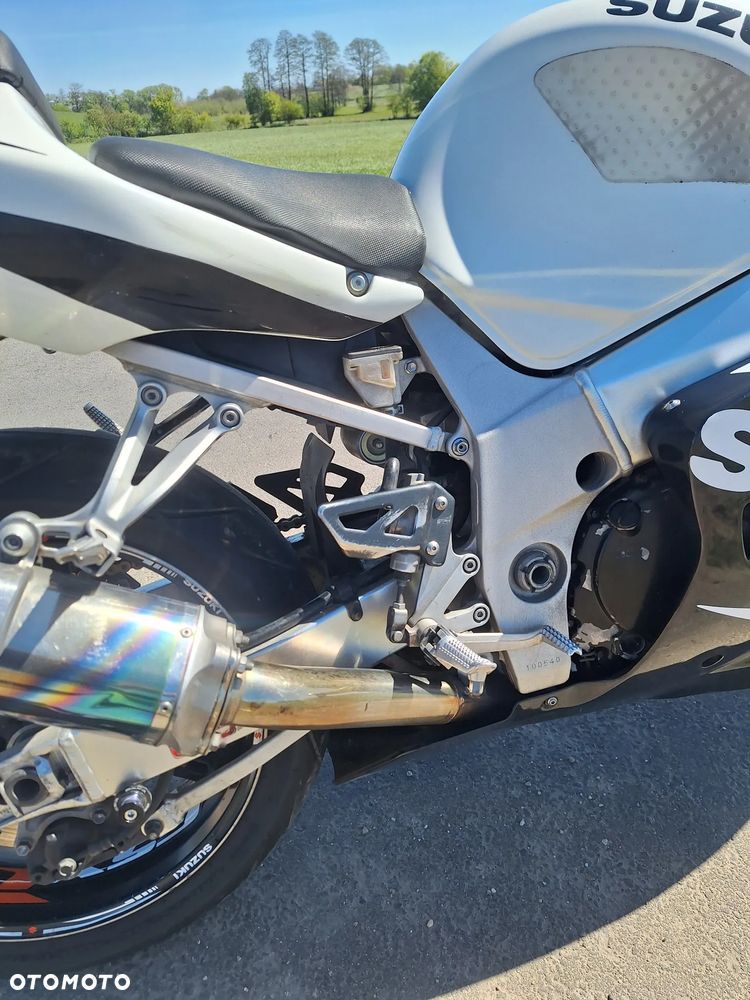 Suzuki GSX-R - 4
