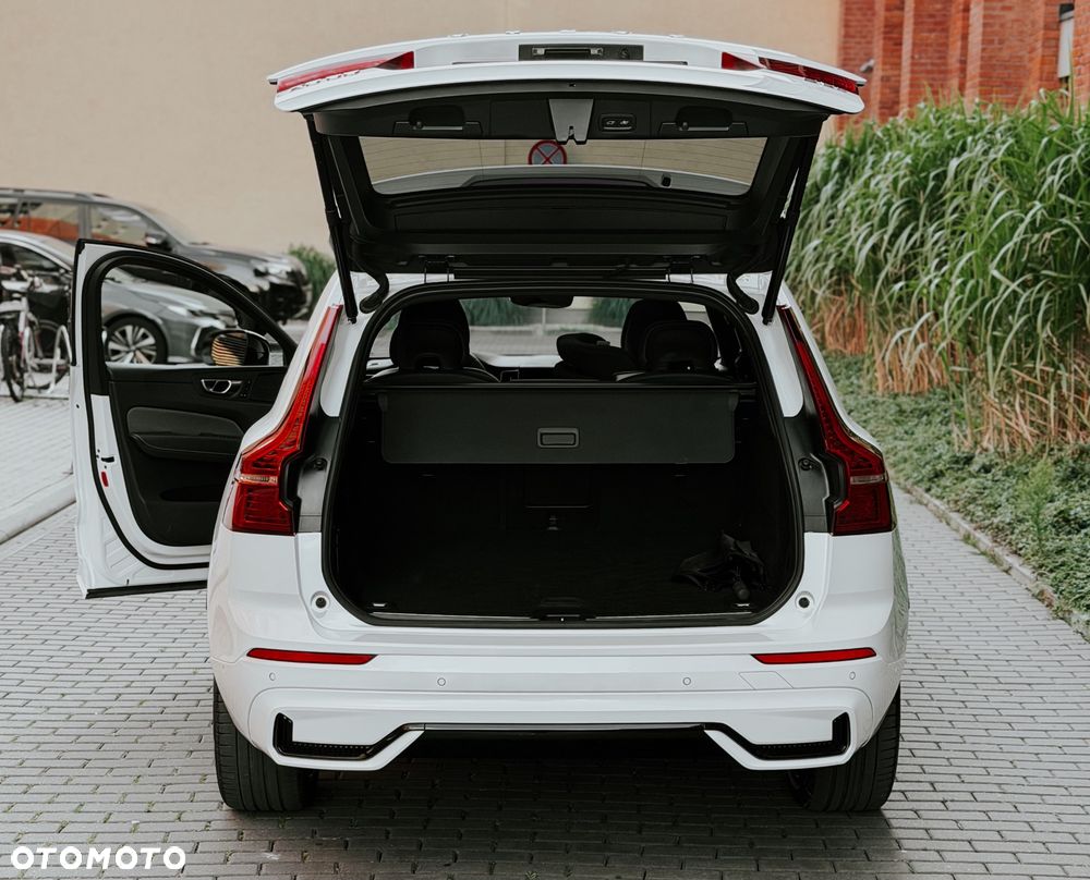 Volvo XC 60 B6 B AWD Ultimate Dark - 7