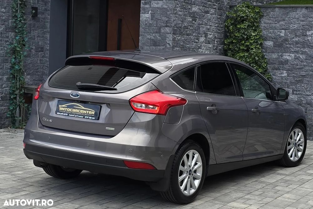 Ford Focus - 5