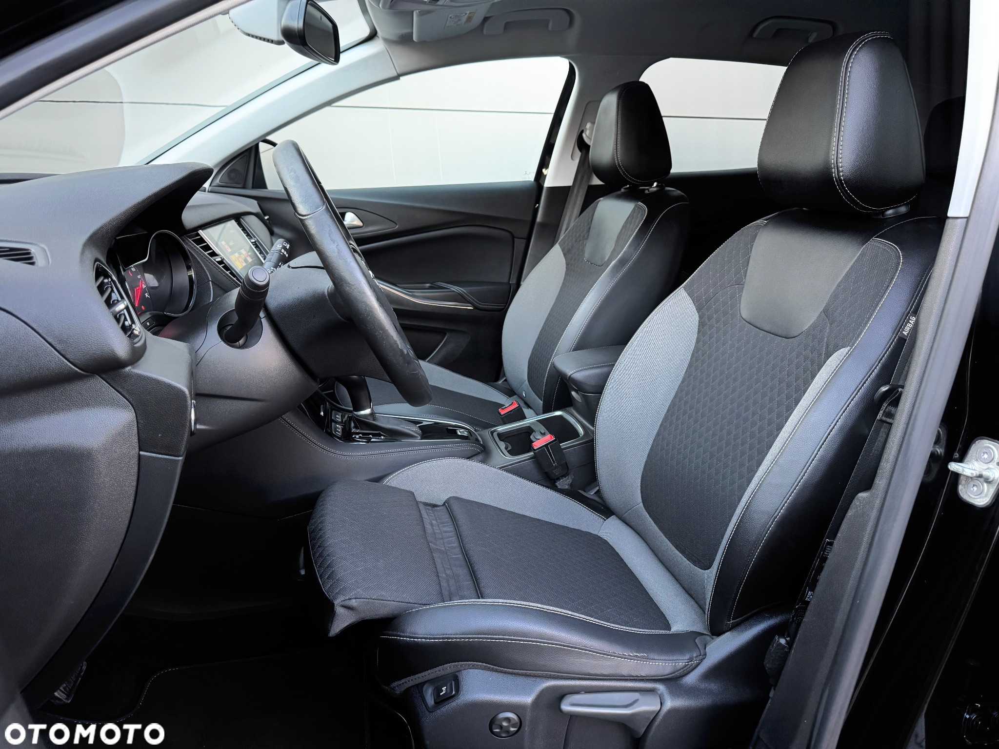 Opel Grandland X 1.5 D Start/Stop Automatik INNOVATION - 28