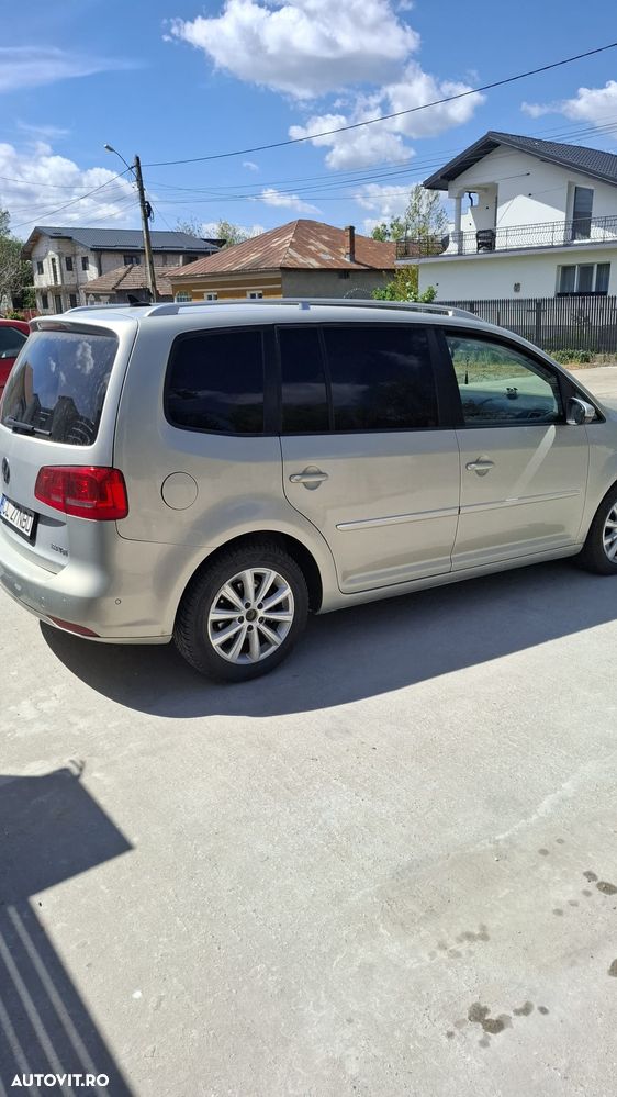 Volkswagen Touran 2.0 TDI DPF Highline DSG - 7
