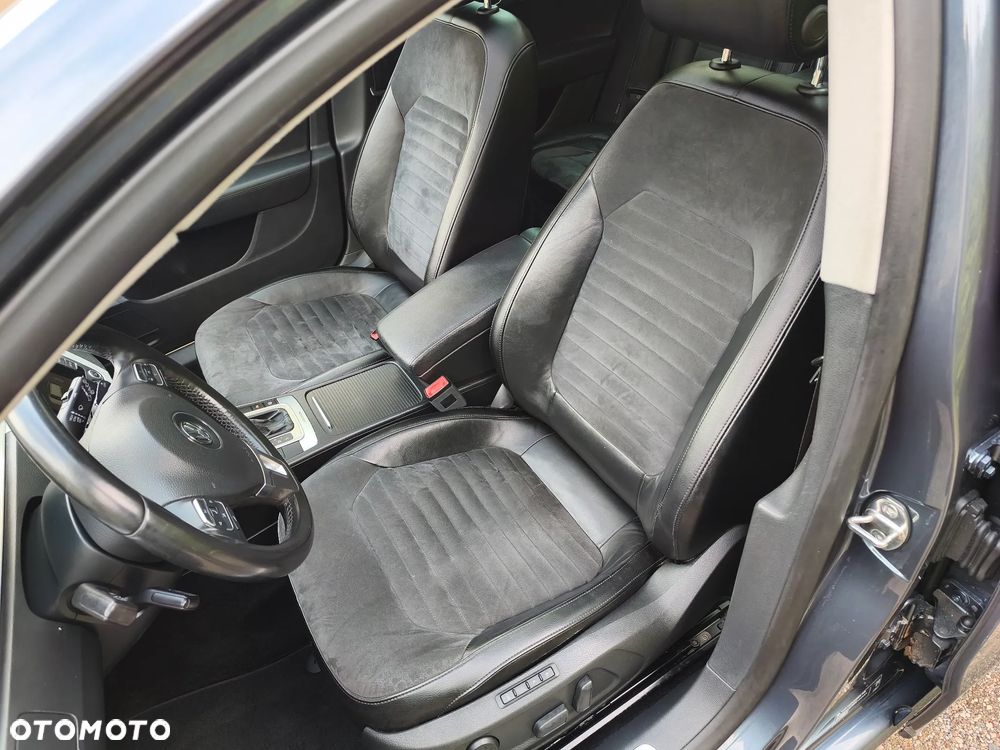 Volkswagen Passat 2.0 TDI 4Motion DSG BlueMotion Tech Exclusive - 13