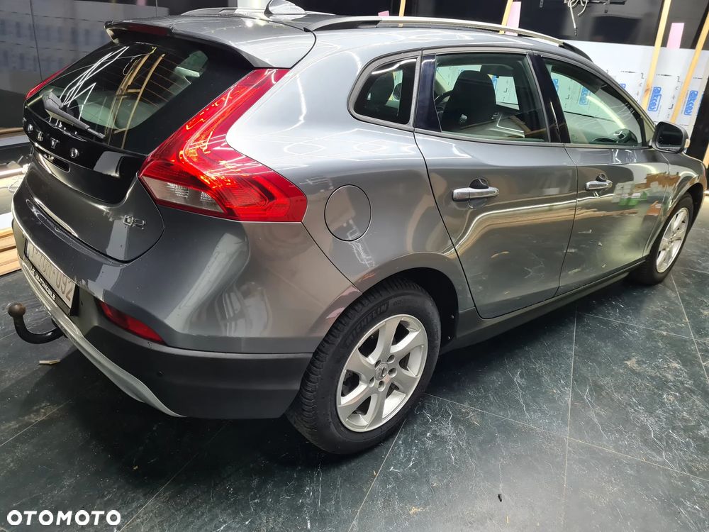 Volvo V40 Cross Country D2 Momentum - 13