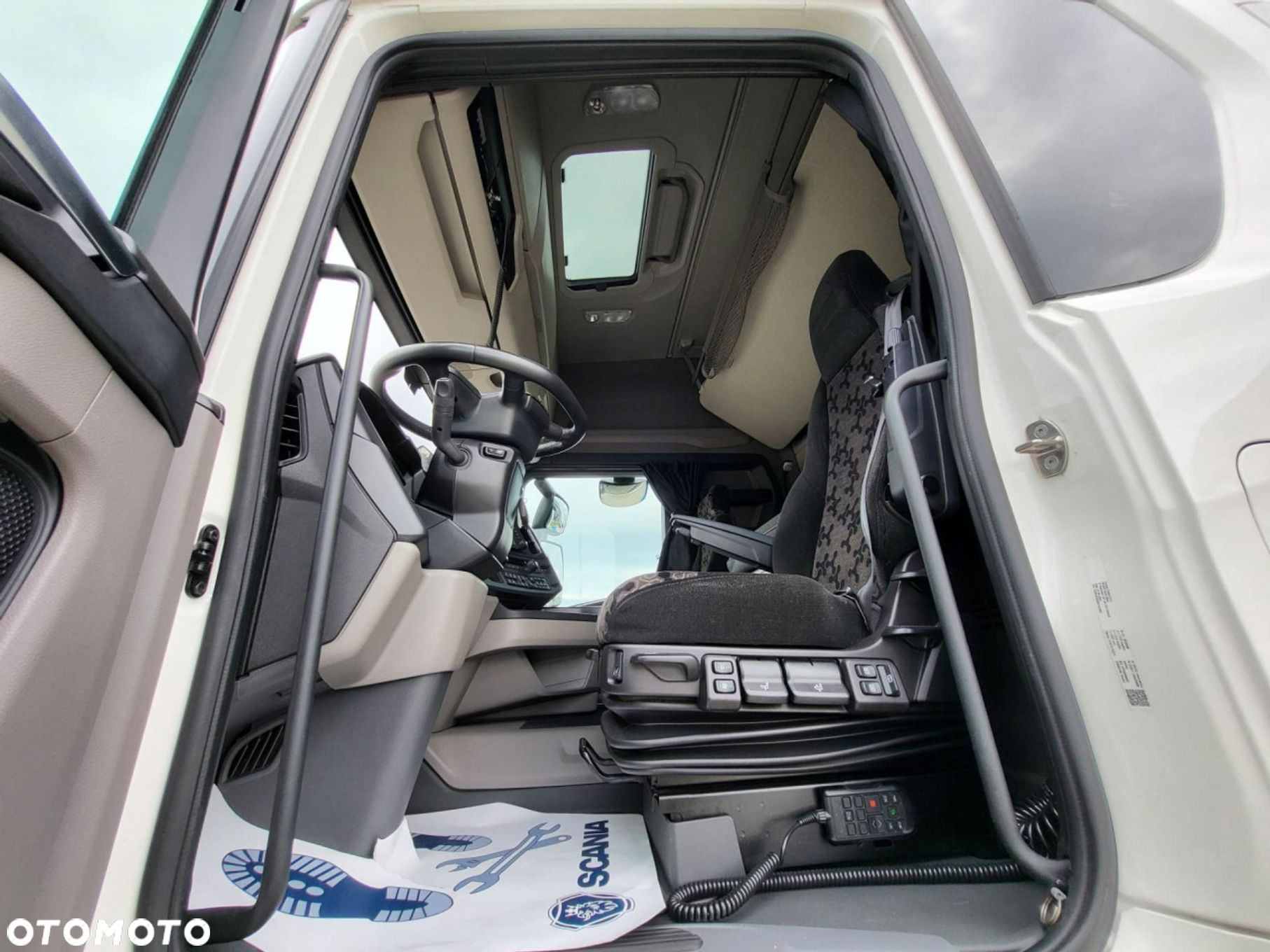 Scania R 460 A4x2NA Standard - 13